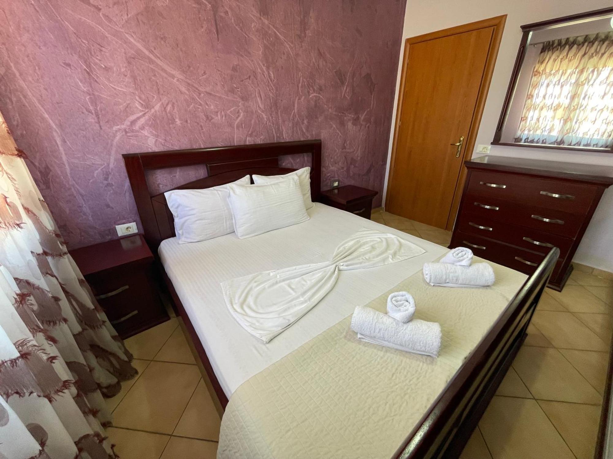 South Apartment Sarandë 外观 照片